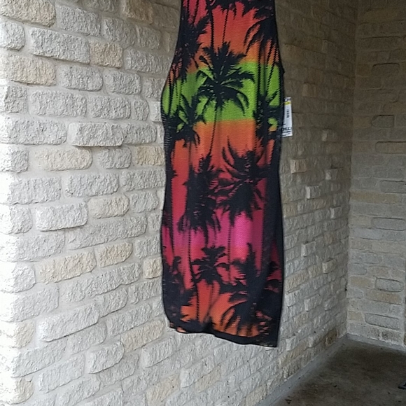 NWT -Swimsuit Coverup - Picture 2 of 6